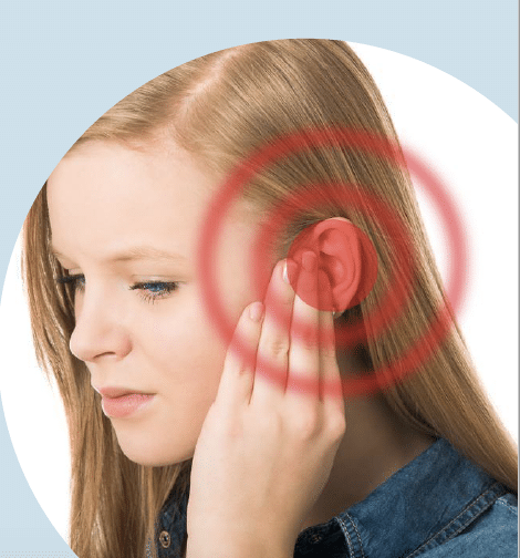 Jeune femme se tenant l'oreille-marie duval sophrologue
